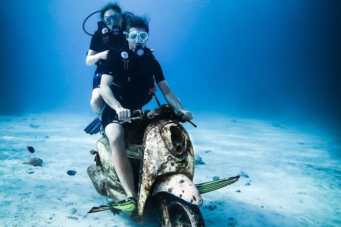 2 Fun Dives in Racha Yai or Noi for Certified Divers - Boat Day Comfort: Breakfast, Lunch, Snacks, and Dietary Options