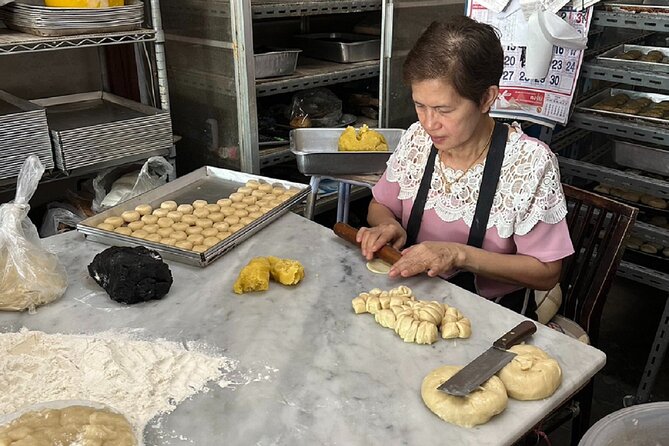 2 Hours Phuket Old Town Street Food Walking Tour - Who should book this Phuket Old Town street food walk
