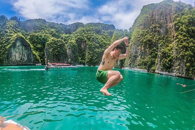 Bamboo Island and Phi Phi Island Full Day Tour From Phuket - The luxury speedboat ride: fun, quick, and a bit bumpy