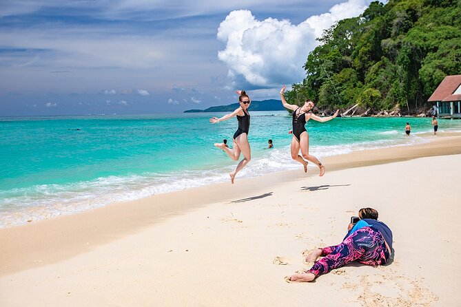 Bamboo Island, Pileh Bay & Phi Phi Island Snorkeling Tour from Phuket - Group Size and Boat Comfort: Manage Expectations