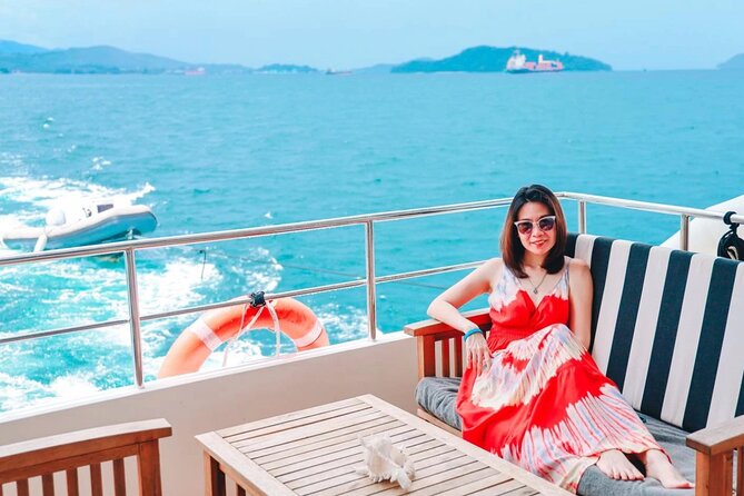 Coral and Racha Islands Luxury Catamaran Experience - The Hype Boat Club stretch: where the day gets its energy