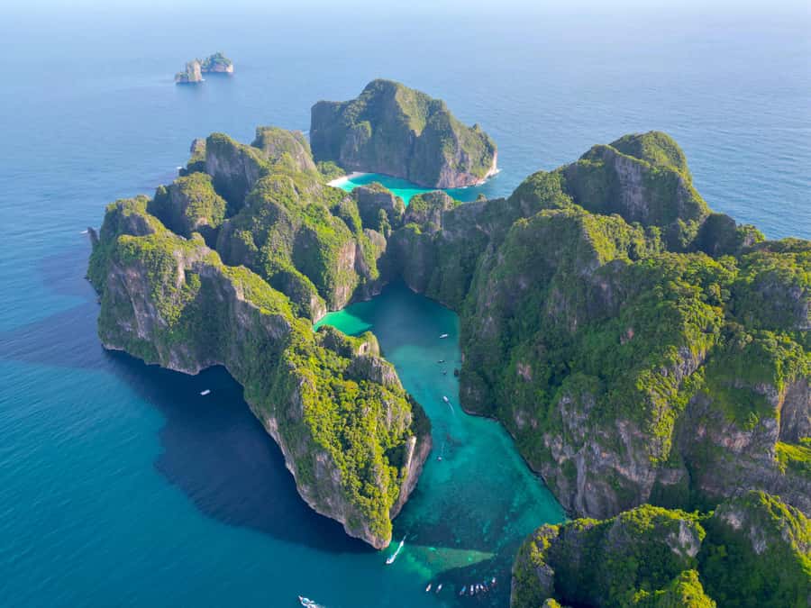From Phuket: Day Trip to Phi Phi with Private Longtail Tour - From Phuket to Phi Phi: how this plan cuts the hassle