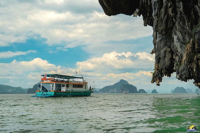 Full day Phangnga Bay with Andaman Sea Kayak - Hong Island (the rock-ring lagoon) and the BBQ chicken finale