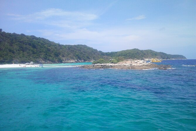 Full-Day Racha Noi and Racha Yai Snorkeling from Phuket - Snorkeling Support vs. Scuba Focus: The Real Trade-Off