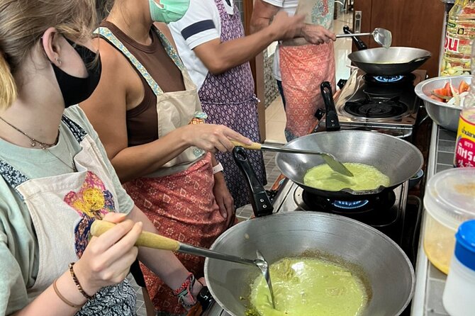 Half day Thai cooking Class + Market tour+Garden tour - Mae Somchit Kata Fresh Market: Where Thai Cooking Starts