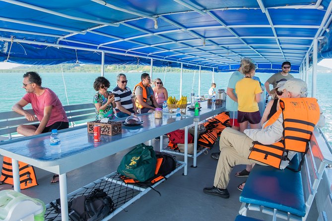 Hong by Starlight: Sea Cave Kayaking and Loy Krathong Floating - Food and Drinks That Actually Matter on a Long Day