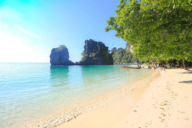 Hype Yacht : VIP tour Krabi Islands & Phang Nga Bay from Phuket - Phang Nga Bay at sunset: short stop, big payoff