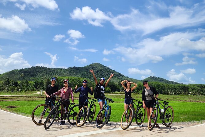 Islands Discovery: Koh Yao and Koh Hong with Bicycles and Beaches - Koh Yao Noi on two wheels: rice fields, coastline views, and easy options