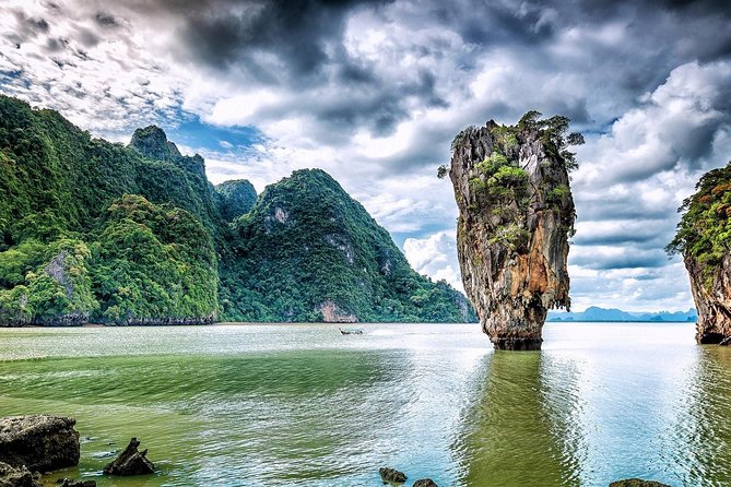 James Bond Island Adventure: Speedboat & Canoe Expedition - James Bond Island Time: Enough for Pictures, Not Forever