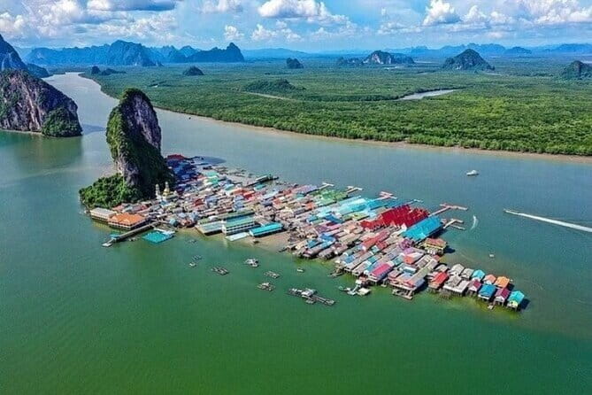 James Bond Island: Big Boat Tour & Canoeing Experience - James Bond Island: photo time, walking time, and crowd reality