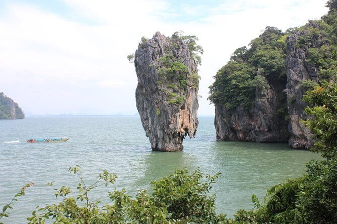 James Bond Island Big Boat Tour from Phuket - Khao Phing Kan by long-tail boat: the James Bond moment