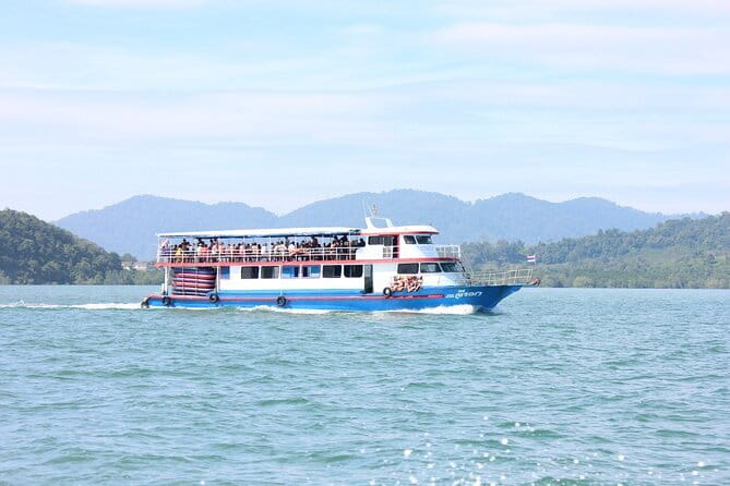 James Bond Island Big Boat Tour from Phuket - Cruise to Hong Island with Thai buffet lunch on board