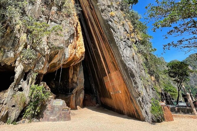 James Bond Island with Canoeing and Lunch by Speedboat - The guide factor: when the right people steer the day