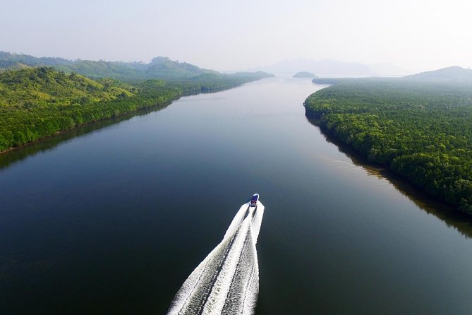 John Gray’s Hong by Starlight: Sea Cave Canoeing Experience - What to pack (and what to wear) for a 10-hour canoe day