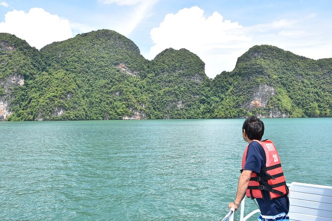 John Gray’s Private Hong by Starlight Tour with Sea Cave Kayaking - The starlight finale: Loi Kratong, fireflies, and bioluminescence