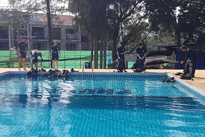 Kata Beach Diving for Beginners Pool Training and 1 Beach Dive - Who should book this, and who should skip it