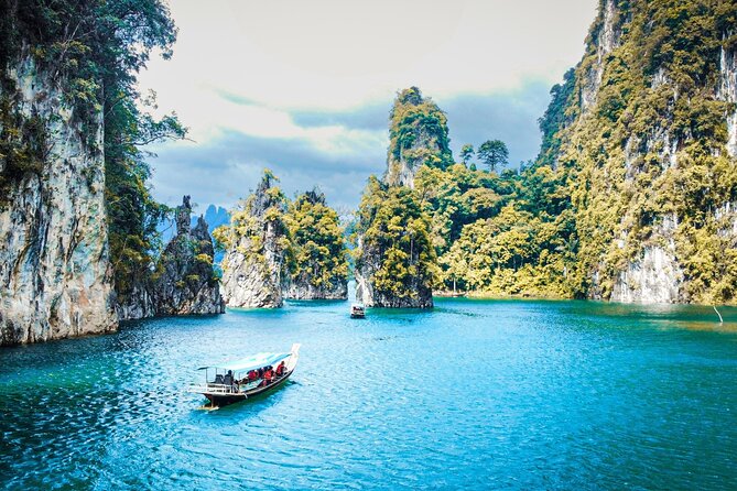 Khao Sok National Park & Samet Nangshe Private Tour from Phuket - Pra Kie Phet Cave (Diamond Cave-style stop): cool air and rock work