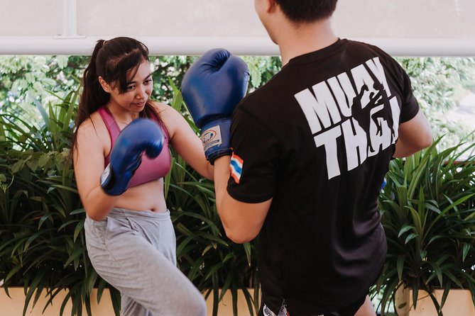 Muay Thai Boxing Class for Beginners - What You Learn in 60 Minutes: Art of Eight Limbs for Beginners