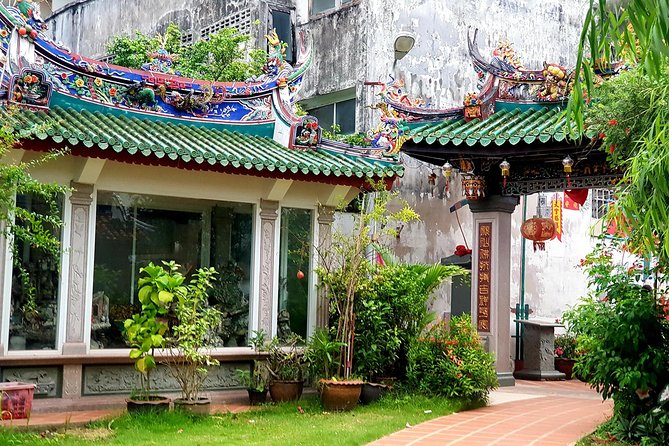 Old Town Cultural Heritage Tour of Phuket - Soi Romanee and the Chinese-Portuguese architecture vibe