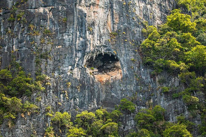 Phi Phi and Khai Islands Premium Service Trip by Seastar Andaman From Phuket - Premium Service in Practice: How “Small Group” Affects Your Day