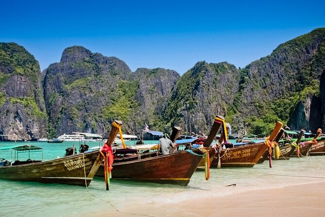 Phi Phi island Tour by Big Boat - The big boat reality: small group feel inside a big day