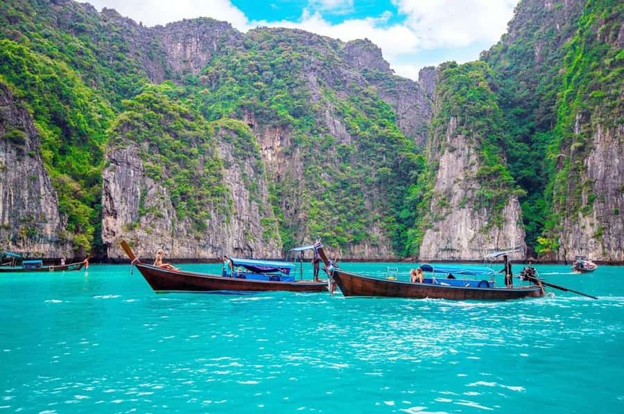 Phi Phi Islands: 2 Days, 1 Night Trip with Activities - Price and Value: Is $202 a Smart Deal for Two Days on Phi Phi?