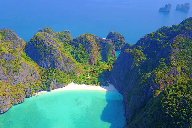 Phi Phi Islands Adventure Day Trip w/ Seaview Lunch by V. Marine - Pileh Bay (Pileh Lagoon): the stop many people call their favorite