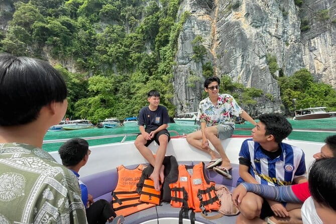 Phi Phi Islands Private Luxury Tour - Shark Point at Koh Phi Phi Lee: marine life spotting without the fuss