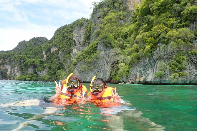 Phi Phi Islands Speedboat Full-Day Tour from Phuket+ Buffet Lunch - Stop 1: Pileh Bay and Green Island Snorkeling—Good Water, Simple Setup