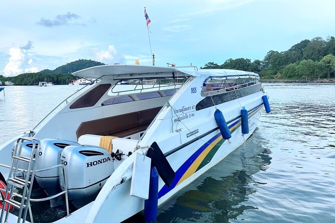 Phi Phi Islands Speedboat Full-Day Tour from Phuket+ Buffet Lunch - Maya Bay: The Iconic Cliffs, the Tight Time, and the Photo Reality