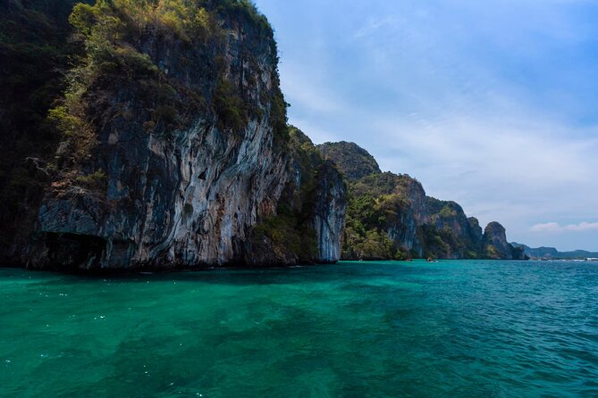 Phi Phi Khai Islands Snorkeling By Premium Speedboat From Phuket - On the Water Fast: Speedboat Timing, Safety Briefing, and Group Size