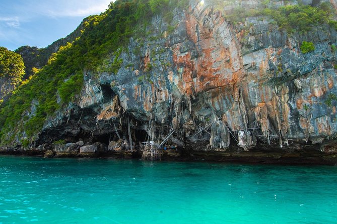 Phi Phi , Khai & Maya : Unforgettable Island Hopping by Speedboat - Monkey Beach and tide reality: how to avoid disappointment