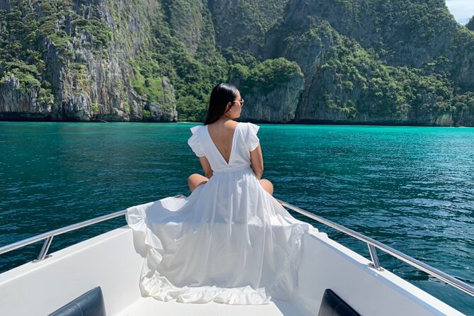 Phi Phi , Khai & Maya : Unforgettable Island Hopping by Speedboat - Khai Nok Island: your included fish-and-swim hour