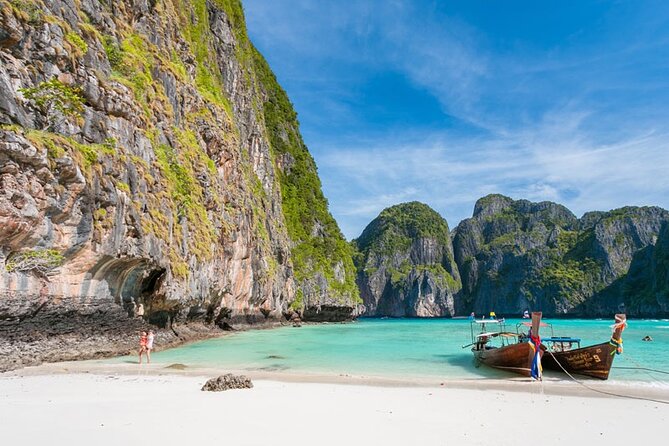 Phi Phi, Maya Bay, Bamboo by Private VIP boat - Loh Samah Bay (listed as Loh Da Lum Bay): the quieter bay finish