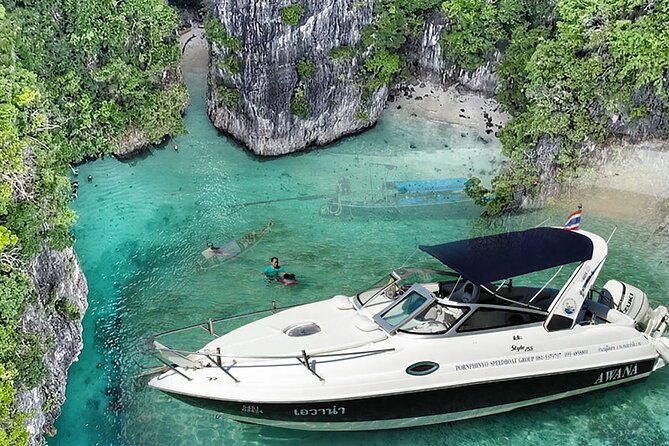 Phi Phi, Maya Bay, Bamboo by Private VIP boat - Maya Bay: your best bet is good timing and a quick game plan