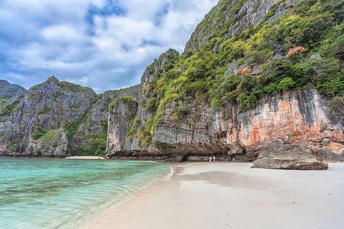 Phi Phi, Maya Bay, & Khai Islands Premium Trip from Phuket - The day-at-sea reality: crowds, motion, and how to stay comfortable