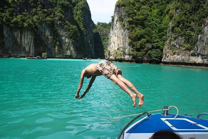 Phi Phi with Maya and Bamboo Island Day Trip by Speedboat - Weather and sea conditions: why your day may feel different