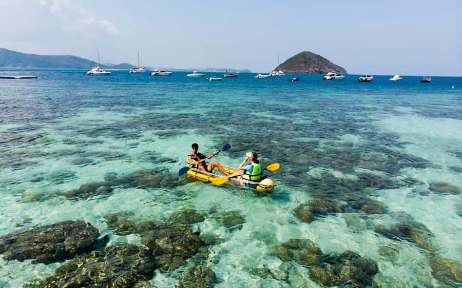 Phuket: Banana Beach Speedboat Island Experience with Lunch - The Speedboat Ride and the Floating Pier Walk