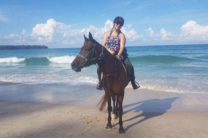 Phuket Beach and Horse Rides 1 Hour Experience - Riding Along Kamala Beach: What It Feels Like in Motion