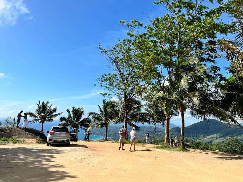 Phuket: Big Buddha View Wat Chalong, Old Town Guided Tour - Phuket Old Town: Sino-Portuguese streets plus food-stall tasting