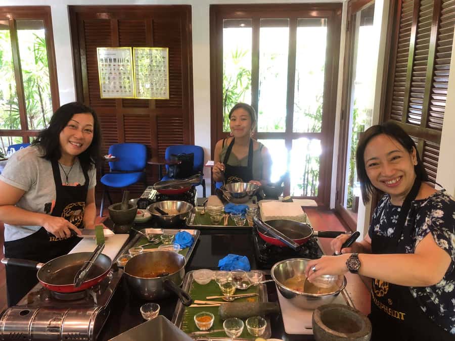 Phuket - Blue Elephant Thai Cooking Class with Market Tour - Lunch at Blue Elephant Restaurant: Eat What You Cook