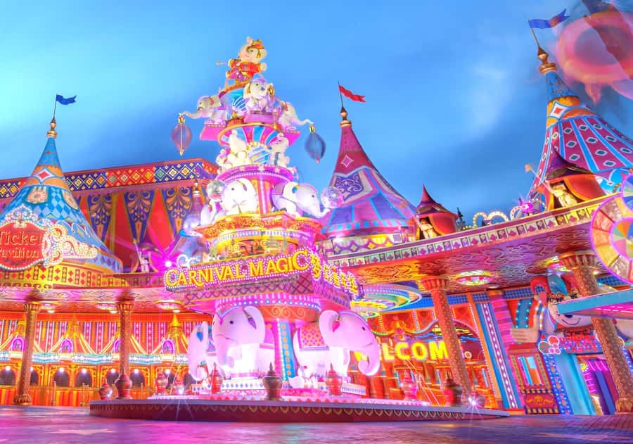 Phuket: Carnival Magic Ticket with Transfer Option - Pre-Show Wander Time: Thai Lights, Decorations, and Park-Ready Facilities