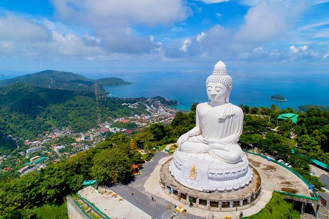 Phuket City Tour – Old Town, Local Food, Temple & Viewpoint - Stop 4: Wat Chalong (Chaithararam Temple) and Temple Etiquette Made Simple