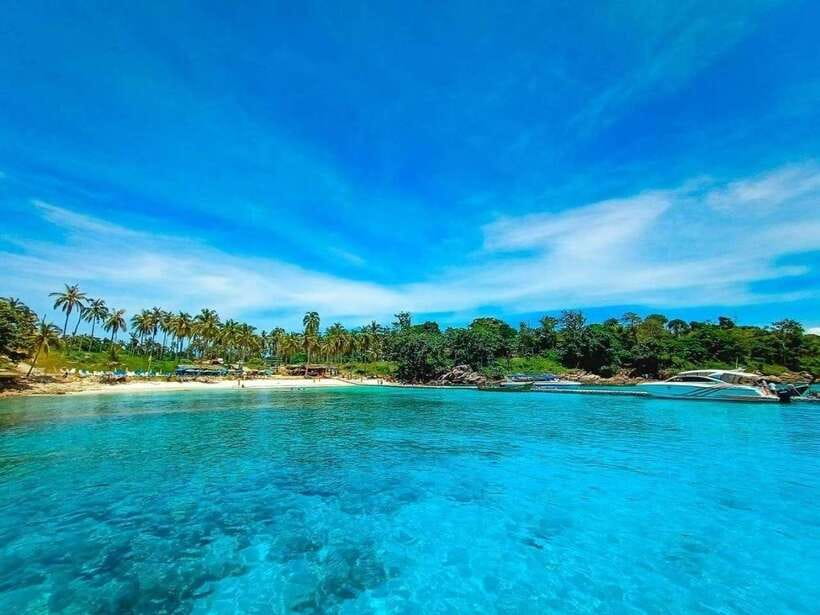Phuket: Coral Yacht Boat Tour to Coral Island with Sunset - Raya Island Lunch Buffet: Why This Break Matters