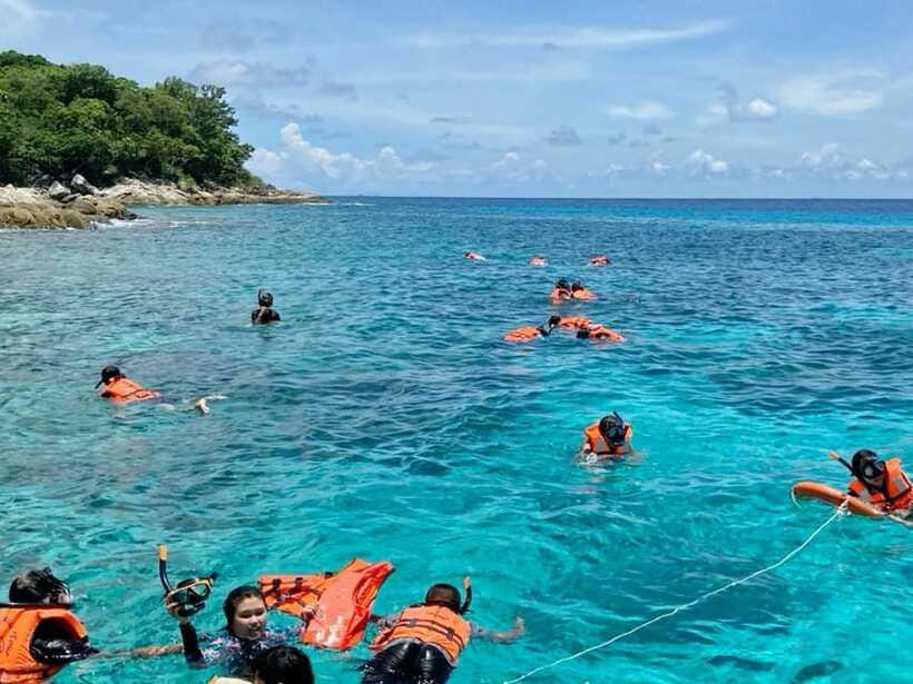 Phuket: Day Trip to Coral and Racha Island by Speedboat - Snorkelling setup: what’s included and how to make it easier