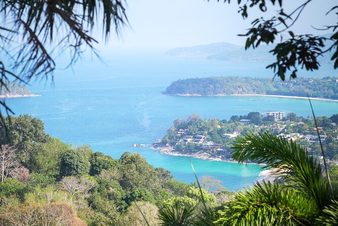 Phuket: Flavours of the South Food Tour - Kua Tien Keng shrine: a colorful sunset stop with a local explanation