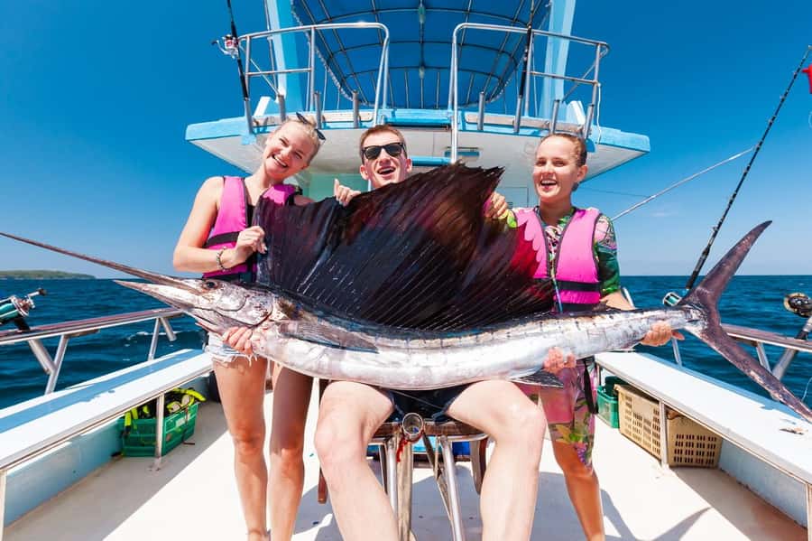 Phuket: Game Fishing and Trolling Boat Trip with Lunch - Getting to Ao Chalong Pier and meeting Nikorn Marine
