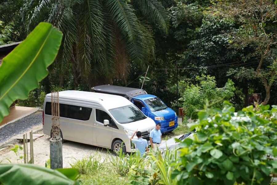 Phuket : Guided Tour to Elephant Sanctuary with Transfers - The hill tribe introduction: meeting the elephants through their caretakers