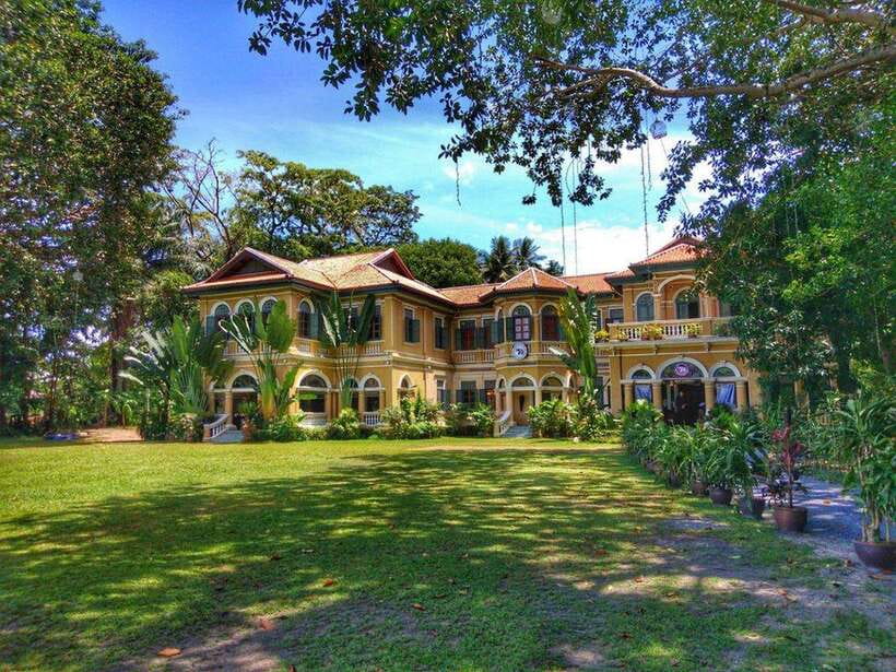 Phuket: Half-Day City Tour with Big Buddha and Wat Chalong - Phuket Big Buddha, Wat Chalong, and Old Town: Why This Half-Day Loop Makes Sense