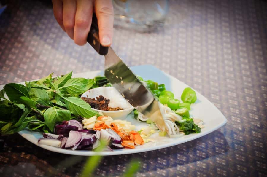 Phuket: Half Day Easy Thai Cooking Class & Local Market Tour - What You’ll Cook: Menus by Day (Morning vs Afternoon)